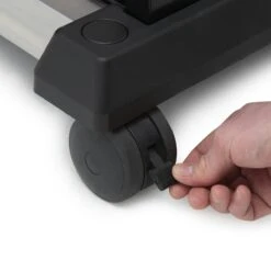 Broil King Baron 490 Inkl. Abdeckhaube & Gussplatte 26 Broil King Baron 490 Inkl. Abdeckhaube & Gussplatte -Barbecue Grill Geschäft 875282 BARON490 CASTER 01