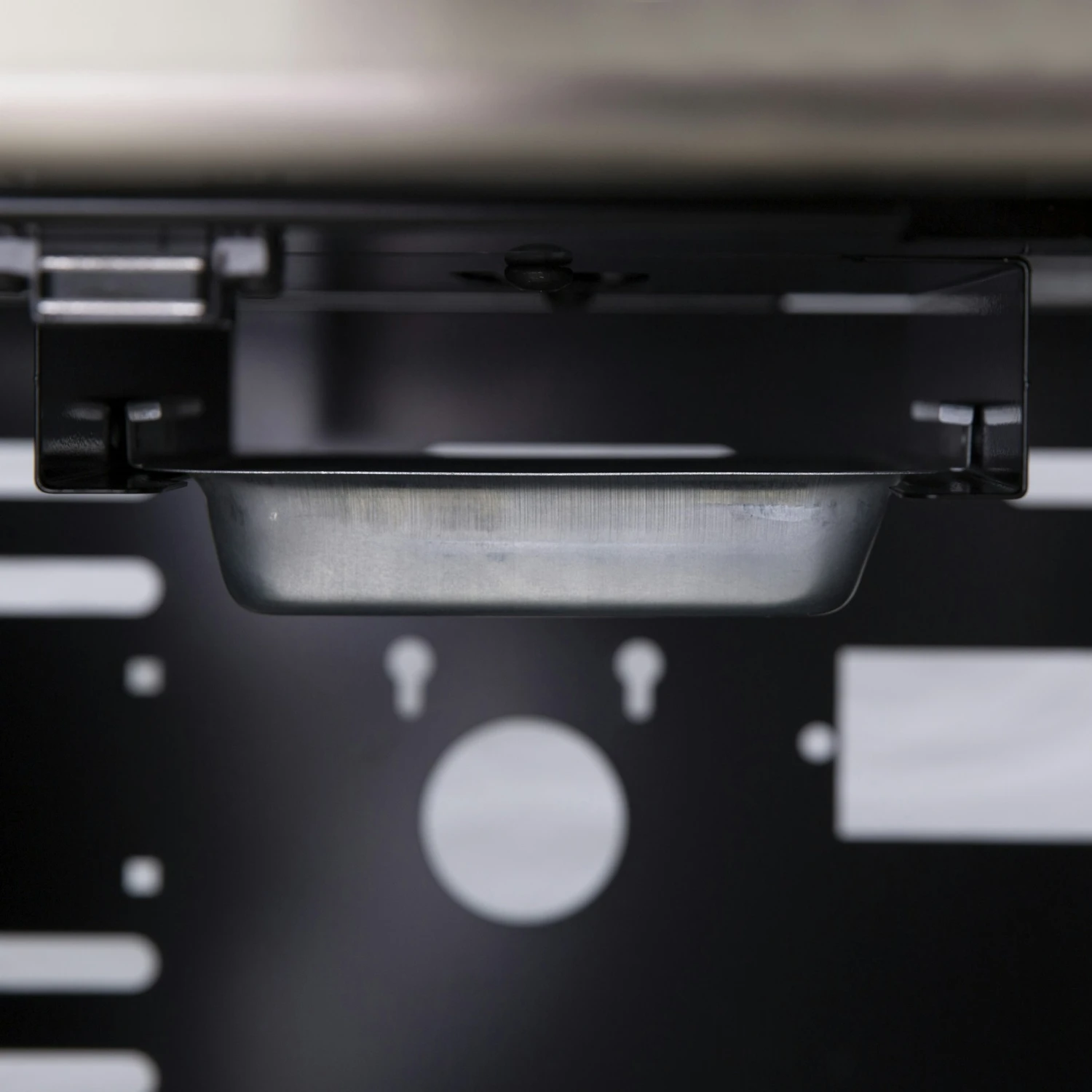 Broil King Baron 490 Inkl. Abdeckhaube & Gussplatte 16 Broil King Baron 490 Inkl. Abdeckhaube & Gussplatte – Bild 14