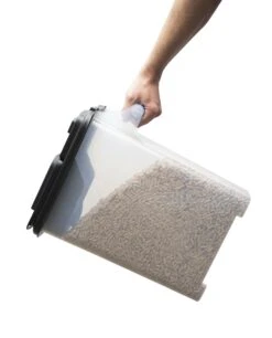 Broil King Pellet-Behälter 17 Broil King Pellet-Behälter -Barbecue Grill Geschäft BK 66900 action 05