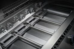 NAPOLEON 700-Series 32", Edelstahl, Einbau, Inkl. Drehspieß 41 NAPOLEON 700-Series 32", Edelstahl, Einbau, Inkl. Drehspieß -Barbecue Grill Geschäft Built In Details SearPlates BurnerOff Empty 1