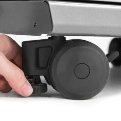 Broil King Regal S 590 Pro IR Inkl. Abdeckhaube, Gussplatte & Wokeinsatz -Barbecue Grill Geschäft broil king 998942 REGAL S590PROIR CASTER 02