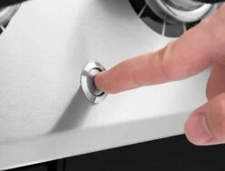 Broil King Regal 490 Inkl. Abdeckhaube, Gussplatte & Wokeinsatz -Barbecue Grill Geschäft broilking REGAL 490 SCHWARZ FEATURE 03