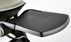 Weber Q 3200 Station Gasgrill Maroon 20 Weber Q 3200 Station Gasgrill Maroon -Barbecue Grill Geschäft weber q3200 57010079 seitentisch