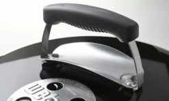 Weber Smokey Joe Premium Rauchgrau/Smoke Grey 8 Weber Smokey Joe Premium Rauchgrau/Smoke Grey -Barbecue Grill Geschäft weber smokeyjoepremium 1111004 griff 3